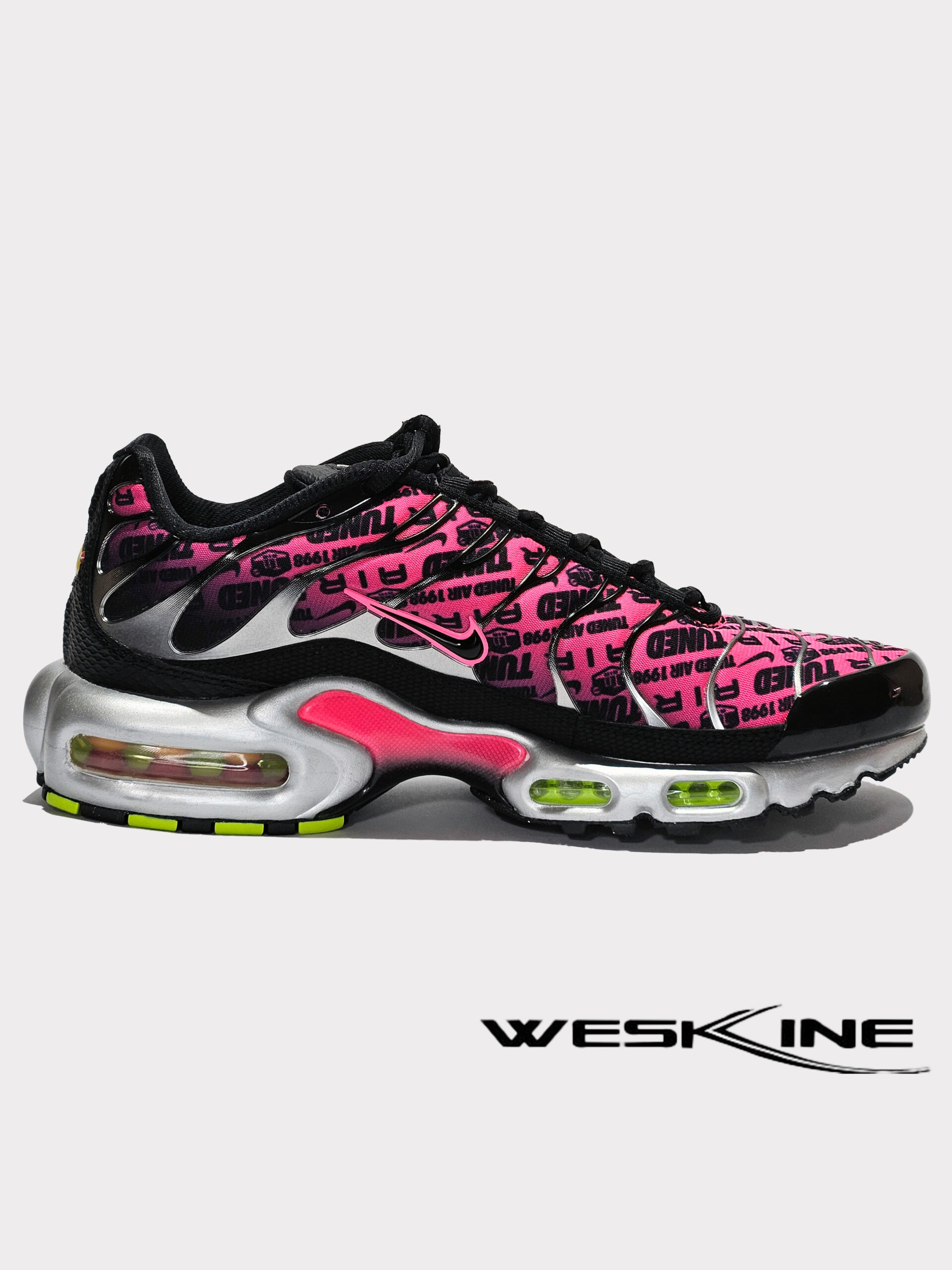 Baskets Nike Air Max Plus Mercurial XXV en Noir, Hyper Rose et Volt